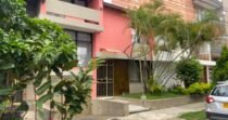 Vende Casa Dúplex En Medellín, Barrio Simón Bolívar.