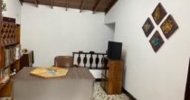 Vende Casa Dúplex En Medellín, Barrio Simón Bolívar.