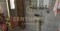 Venta de confortable casa que espera ser ocupada por ti.