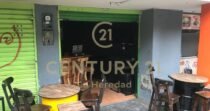SE VENDE LOCAL COMERCIAL EN MALL