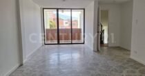 RENTO APARTAMENTO EN ALMERIA
