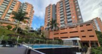 SE VENDE APARTAMENTO EN LOMA DEL ESMERALDAL ENVIGADO