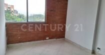 SE RENTA APARTAMENTO EN LAURELES CAMPESTRE
