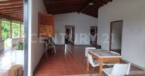 SE RENTA CASA-FINCA EN SECTOR LAS LOMITAS DE BARBOSA