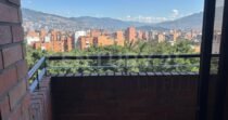 RENTA  DE APARTAMENTO CON CUATRO ALCOBAS EN LA CASTELLANA MEDELLIN